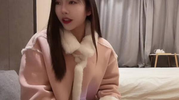 因整容欠钱而下海的在校大学生-鬼脚七